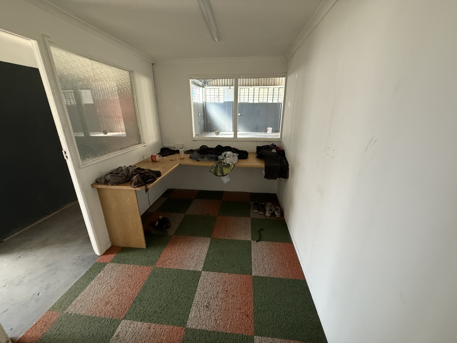 To Let commercial Property for Rent in Parow East Western Cape